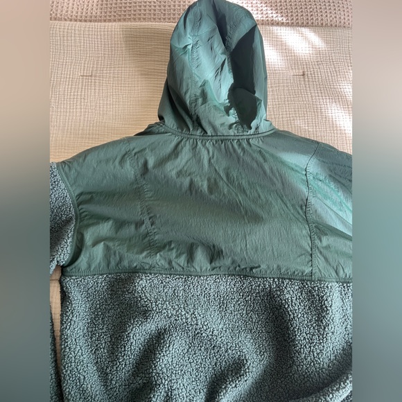 OFFLINE By Aerie Fluff Love Sherpa Jacket - Mystical Green Size S - Picture 3 of 3